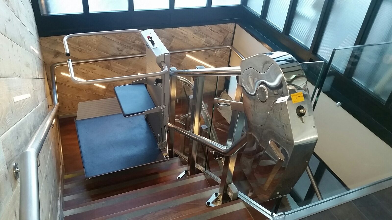 Omega – Foto 3