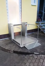 Rollstuhllift MB 1100/1400/1700 – Über-Eck-Lift, Ansicht 4