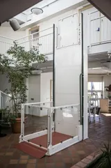 Strategos Superior &ndash; Senkrechtlift – Foto 9